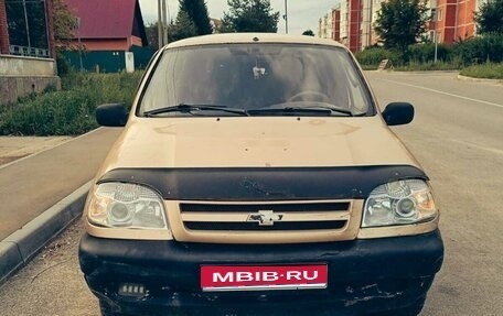 Chevrolet Niva I рестайлинг, 2004 год, 1 фотография