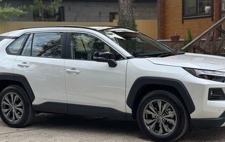 Toyota RAV4, 2025 год, 3 650 000 рублей, 2 фотография