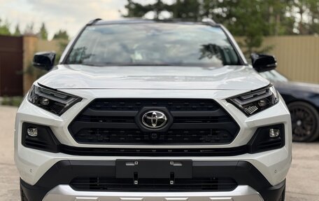 Toyota RAV4, 2025 год, 3 650 000 рублей, 5 фотография
