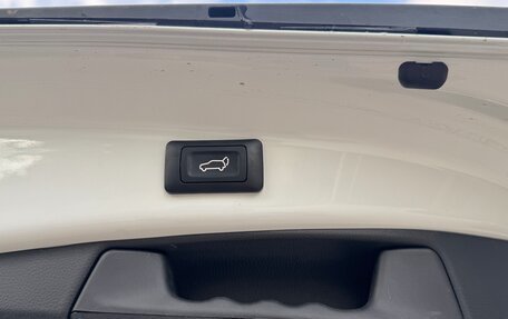 Toyota RAV4, 2025 год, 3 650 000 рублей, 16 фотография