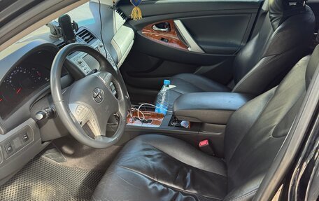Toyota Camry, 2010 год, 1 300 000 рублей, 3 фотография