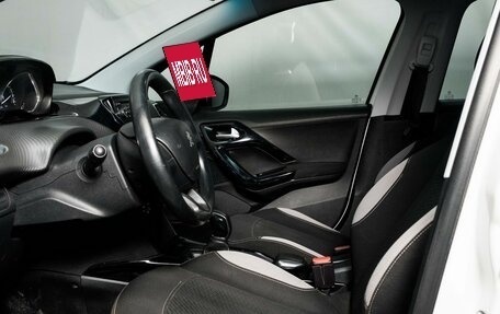 Peugeot 2008 II, 2014 год, 640 000 рублей, 5 фотография