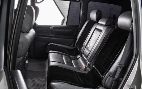 Toyota Land Cruiser 100 рестайлинг 2, 2002 год, 1 680 000 рублей, 9 фотография