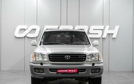 Toyota Land Cruiser 100 рестайлинг 2, 2002 год, 1 680 000 рублей, 3 фотография