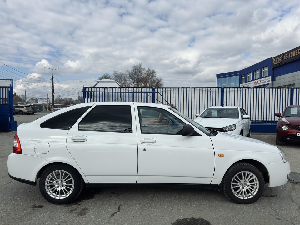 ВАЗ (LADA) Priora I рестайлинг, 2014 год, 535 000 рублей, 4 фотография