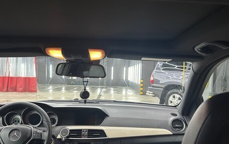 Mercedes-Benz C-Класс, 2012 год, 1 200 000 рублей, 10 фотография