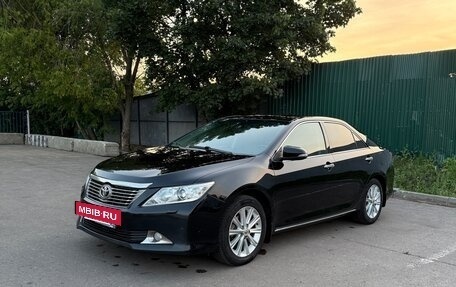 Toyota Camry, 2014 год, 1 880 000 рублей, 10 фотография