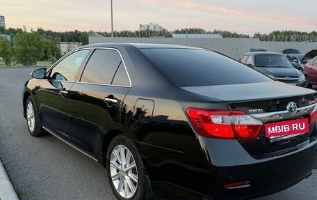Toyota Camry, 2014 год, 1 880 000 рублей, 3 фотография