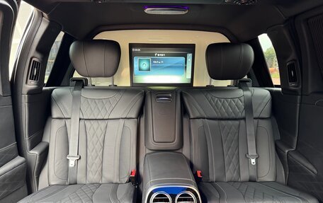 Mercedes-Benz Maybach S-Класс, 2018 год, 45 000 000 рублей, 34 фотография