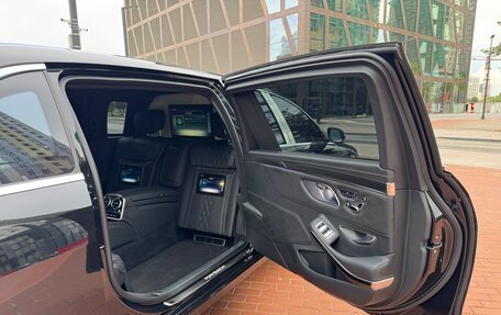 Mercedes-Benz Maybach S-Класс, 2018 год, 45 000 000 рублей, 35 фотография