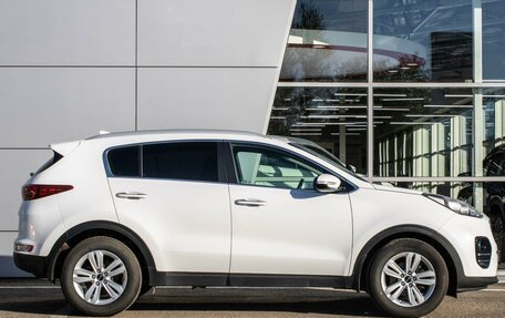 KIA Sportage IV рестайлинг, 2018 год, 2 000 000 рублей, 5 фотография