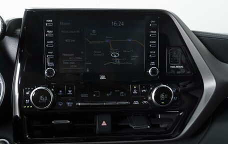 Toyota Highlander, 2021 год, 4 998 000 рублей, 19 фотография