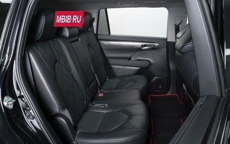 Toyota Highlander, 2021 год, 4 998 000 рублей, 7 фотография