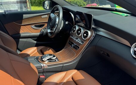 Mercedes-Benz C-Класс, 2019 год, 3 500 000 рублей, 4 фотография