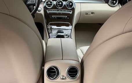 Mercedes-Benz C-Класс, 2017 год, 3 150 000 рублей, 6 фотография