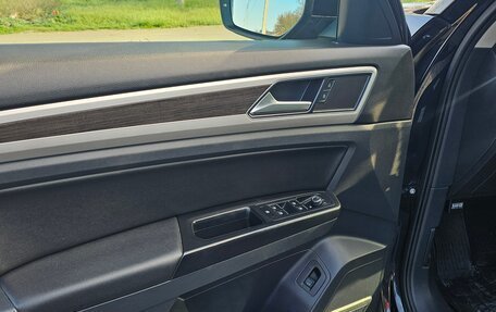 Volkswagen Teramont I, 2019 год, 2 750 000 рублей, 13 фотография