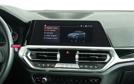 BMW 3 серия, 2021 год, 3 390 000 рублей, 14 фотография