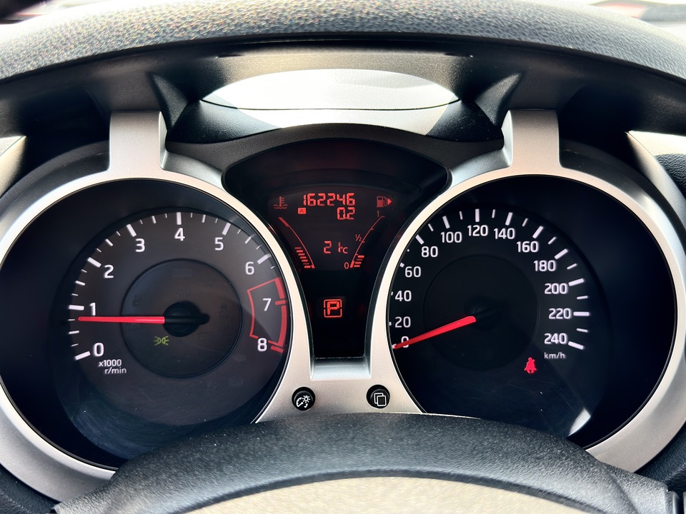 Nissan Juke YF15, 2012 год, 955 000 рублей, 18 фотография