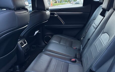 Lexus RX IV рестайлинг, 2016 год, 4 100 000 рублей, 18 фотография
