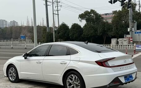 Hyundai Sonata VIII, 2021 год, 1 685 000 рублей, 5 фотография