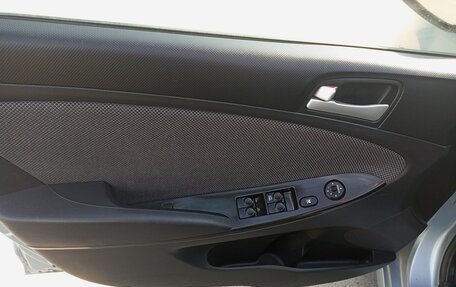 Hyundai Solaris II рестайлинг, 2011 год, 770 000 рублей, 14 фотография