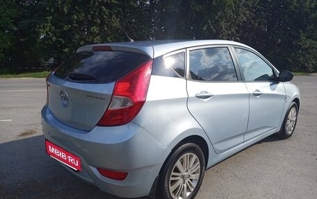 Hyundai Solaris II рестайлинг, 2011 год, 770 000 рублей, 6 фотография