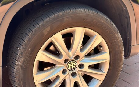 Volkswagen Tiguan I, 2010 год, 1 400 000 рублей, 5 фотография