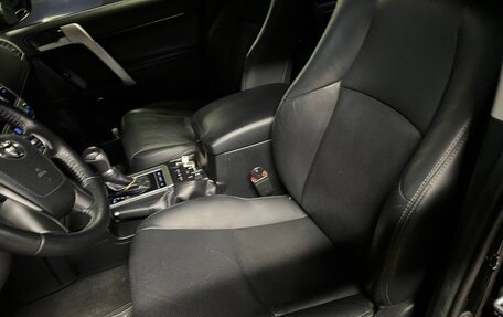 Toyota Land Cruiser Prado 150 рестайлинг 2, 2019 год, 6 650 000 рублей, 7 фотография