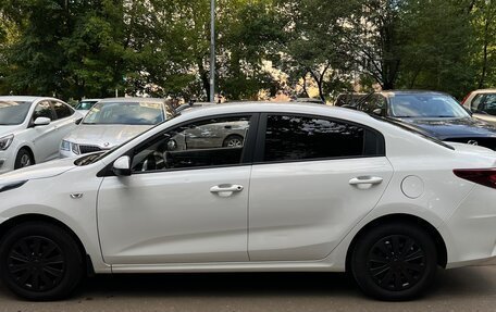 KIA Rio IV, 2021 год, 1 200 000 рублей, 3 фотография
