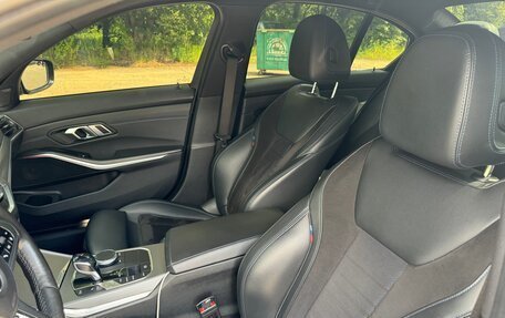 BMW 3 серия, 2019 год, 3 300 000 рублей, 15 фотография