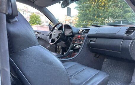Mercedes-Benz CLK-Класс, 1998 год, 525 000 рублей, 20 фотография