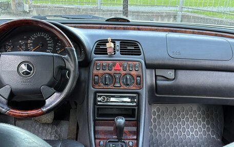 Mercedes-Benz CLK-Класс, 1998 год, 525 000 рублей, 25 фотография