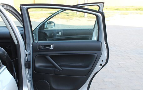Volkswagen Passat B5+ рестайлинг, 2003 год, 1 550 000 рублей, 24 фотография