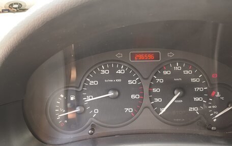Peugeot Partner II рестайлинг 2, 2007 год, 330 000 рублей, 7 фотография