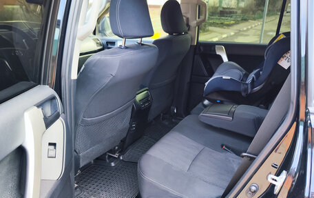 Toyota Land Cruiser Prado 150 рестайлинг 2, 2020 год, 5 590 000 рублей, 10 фотография
