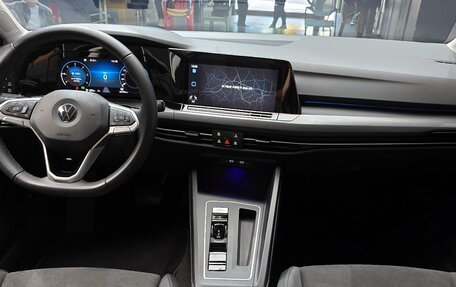 Volkswagen Golf VIII, 2022 год, 2 485 000 рублей, 3 фотография