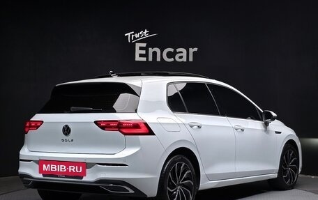Volkswagen Golf VIII, 2022 год, 2 485 000 рублей, 2 фотография