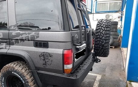 Toyota Land Cruiser 70, 2011 год, 6 500 000 рублей, 3 фотография