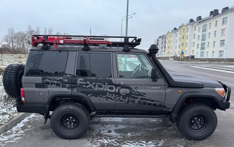Toyota Land Cruiser 70, 2011 год, 6 500 000 рублей, 6 фотография