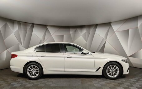 BMW 5 серия, 2019 год, 3 393 000 рублей, 6 фотография