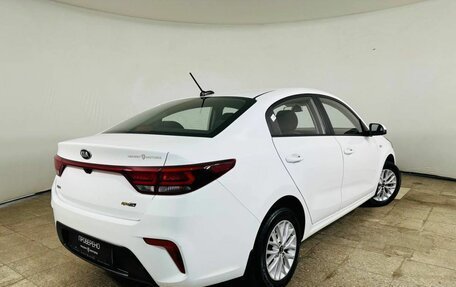 KIA Rio IV, 2018 год, 1 300 000 рублей, 6 фотография