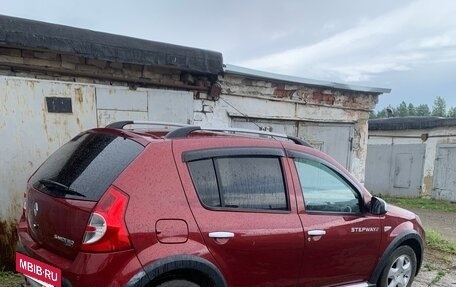 Renault Sandero I, 2012 год, 710 000 рублей, 2 фотография