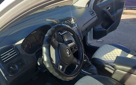 Volkswagen Polo VI (EU Market), 2018 год, 550 000 рублей, 7 фотография