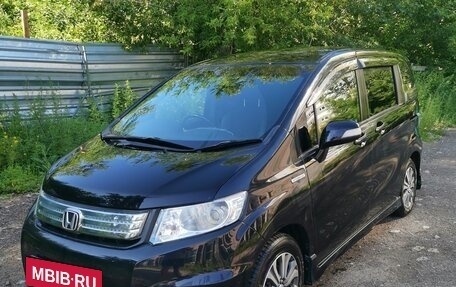 Honda Freed I, 2012 год, 945 000 рублей, 7 фотография