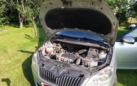 Skoda Fabia II, 2011 год, 700 000 рублей, 2 фотография