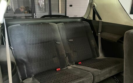 Toyota Ipsum II, 2006 год, 990 000 рублей, 16 фотография