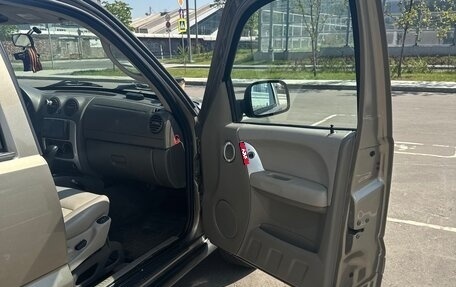 Jeep Cherokee, 2006 год, 750 000 рублей, 11 фотография