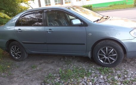 Toyota Corolla, 2003 год, 550 000 рублей, 2 фотография