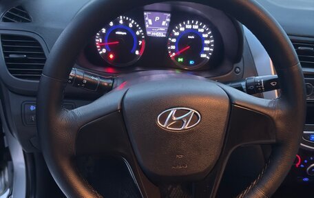 Hyundai Solaris II рестайлинг, 2012 год, 970 000 рублей, 4 фотография
