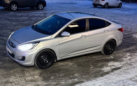 Hyundai Solaris II рестайлинг, 2012 год, 970 000 рублей, 2 фотография